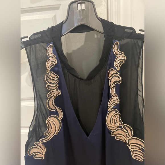 3.1 Phillip lim embroidered appliqué silk top size 4 - Picture 9 of 11